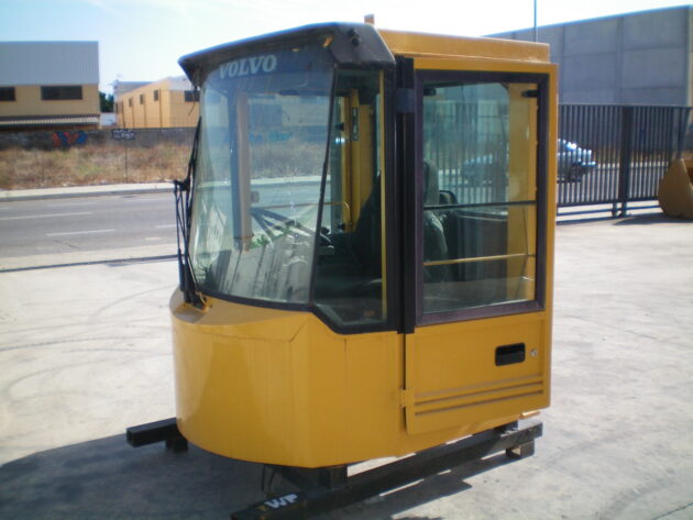 VOLVO   L330C  VOE31705 - CABINA - Imagen 2