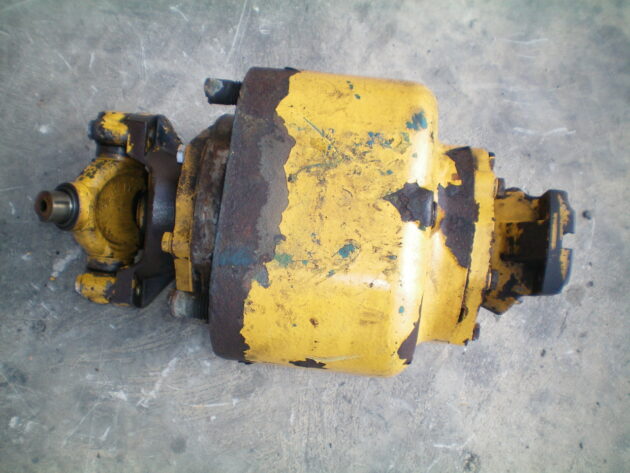 VOLVO   L330C  12610183 - NUDO DE TRANSMISIONES