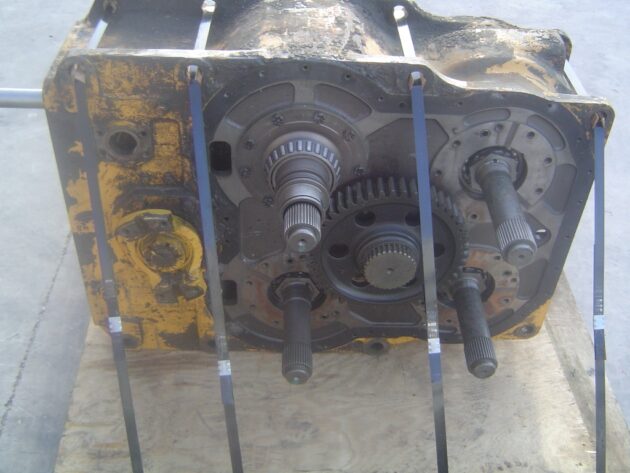 VOLVO  L330C  11046901 (*) - SERVOTRANSMISIÓN - Imagen 3