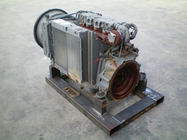 DEUTZ     - MOTOR TÉRMICO DEUTZ BF4M1013 CON ALTERNADOR Y SIN RADIADOR DE AGUA