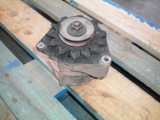 VARIOS     - ALTERNADOR DEUTZ 24V.