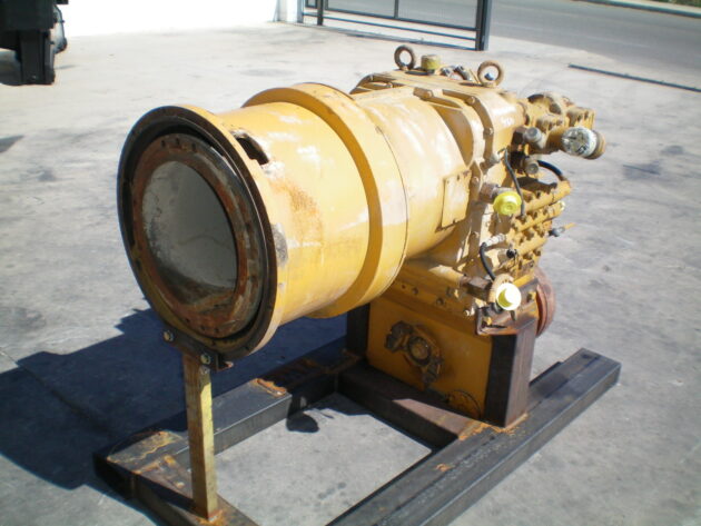 FURUKAWA   FL460   - SERVOTRANSMISIÓN CON BOMBAS - Imagen 2