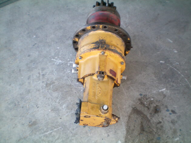 FURUKAWA   W630E  80326401-521B030242 - REDUCTOR DE GIRO CON MOTOR DE GIRO - Imagen 2