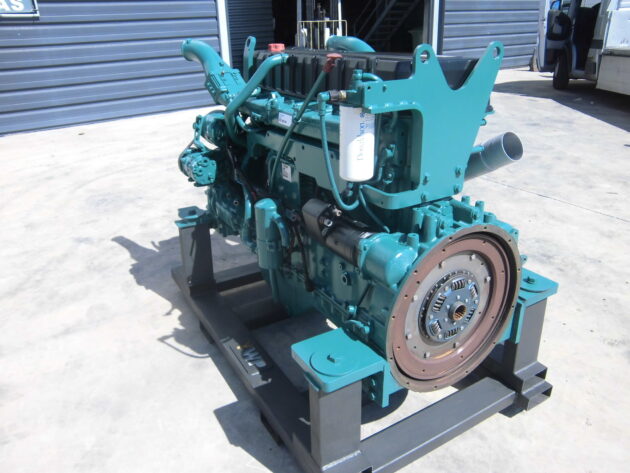 VOLVO  EC460BLC  15002603 - MOTOR TÉRMICO D12CEAE2 CON PARTE ELÉCTRICA - Imagen 2