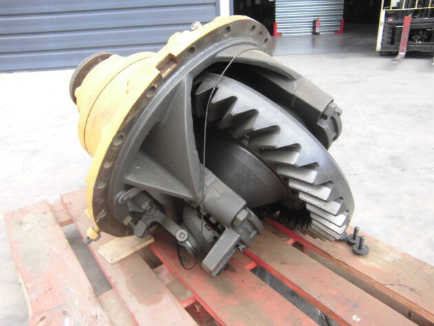 VOLVO  L220E  11102155 - GRUPO DIFERENCIAL DELANTERO - Imagen 5