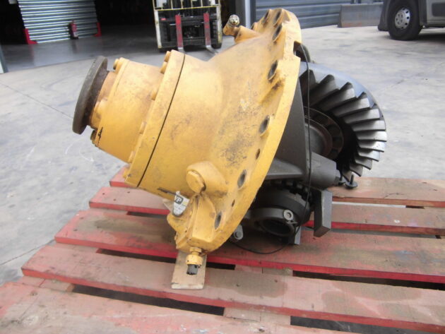 VOLVO  L220E  11102155 - GRUPO DIFERENCIAL DELANTERO - Imagen 6
