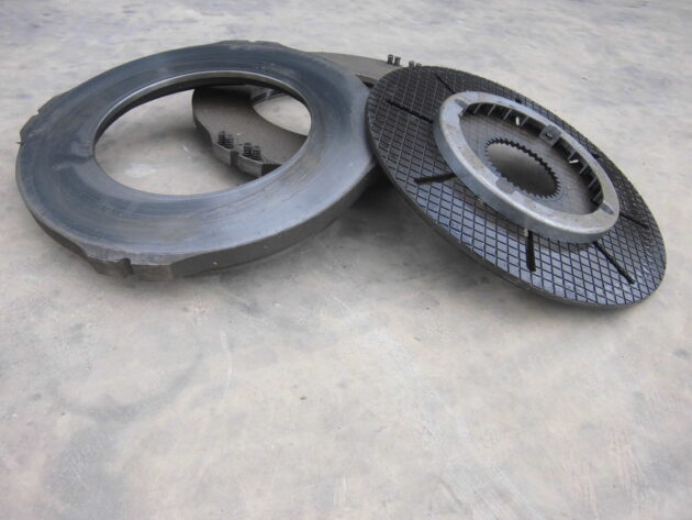 VOLVO  L220E  11102320 - PISTÓN, DISCO Y PLATO DE FRENO DEL EJE TRASERO - Imagen 2