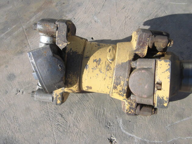 CATERPILLAR  992C  4V-4536 - TRANSMISIÓN DE SALIDA DE CAJA DE BOMBAS