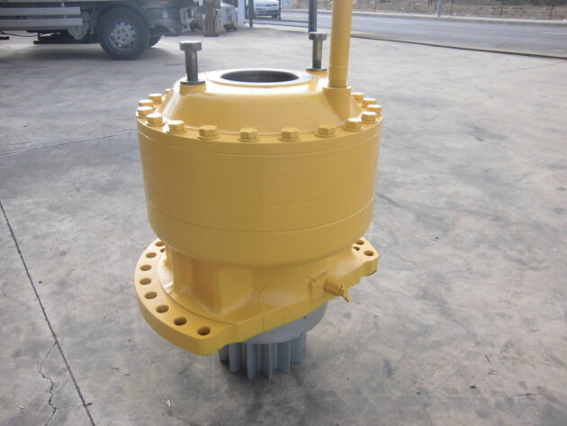 KOMATSU   PC1000SE1  21N-26-00014 - REDUCTOR DE GIRO - Imagen 6