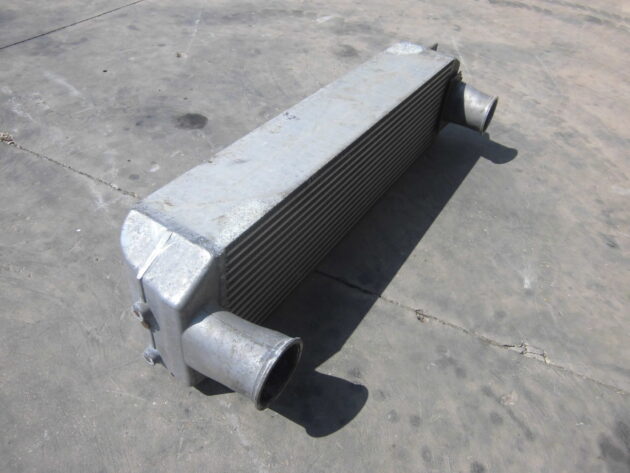 VOLVO  L110E  11110775 - RADIADOR DE INTERCOOLER - Imagen 3