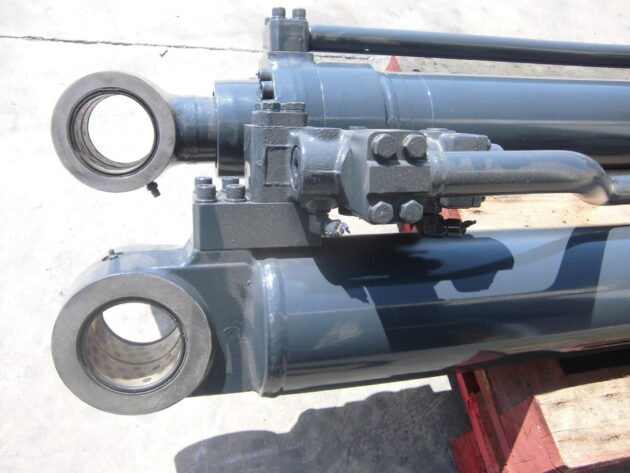 VOLVO   EC360BLC  14508896 - BOTELLA DE ELEVACIÓN PLUMA - Imagen 2