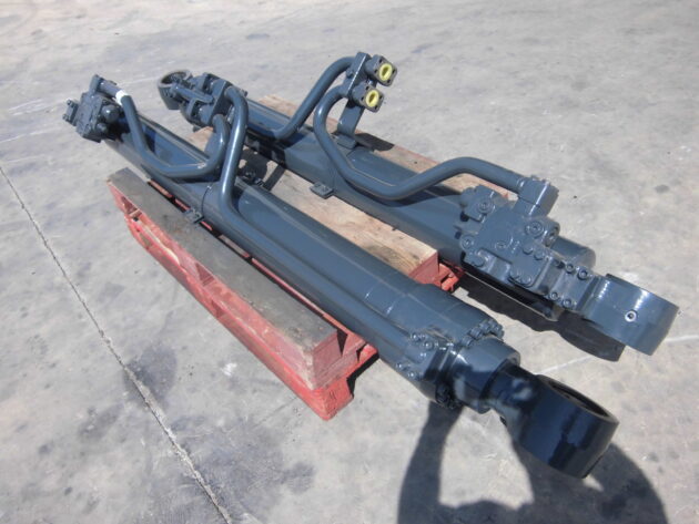 VOLVO   EC360BLC  14508896 - BOTELLA DE ELEVACIÓN PLUMA