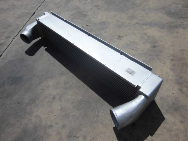 LIEBHERR  R934BHDS LITRONIC  10015136 - ENFRIADOR DEL INTERCOOLER - Imagen 4