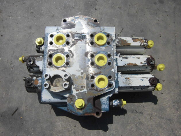 LIEBHERR   R984CHD LITRONIC  10000090 - DISTRIBUIDOR SECUNDARIO