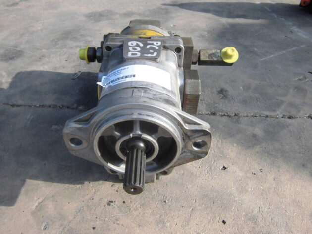 KOMATSU  PC600-7  705-52-21140 - BOMBA SECUNDARIA - Imagen 2