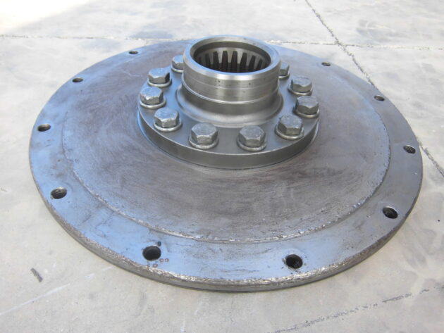 KOMATSU  PC600-7  21M-38-11371 - PLATO DE ARRASTRE DE BOMBAS