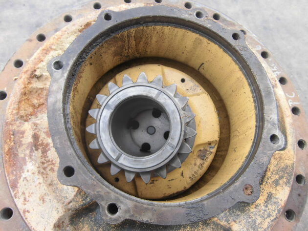 KOMATSU PC750SE-6K -  - FINAL DRIVE - Image 6