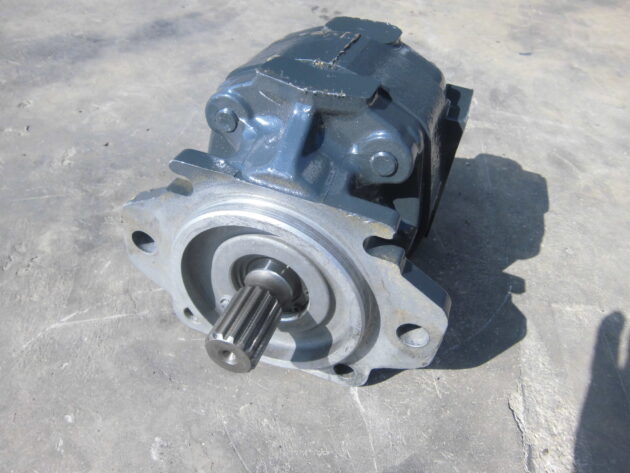 KOMATSU WA500-1 - 705-12-40010 (*) - HYDRAULIC PUMP - Image 2