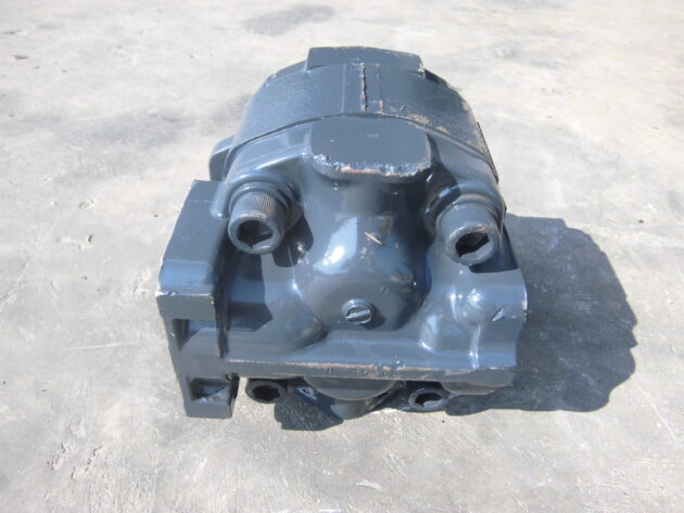 KOMATSU WA500-1 - 705-12-40010 (*) - HYDRAULIC PUMP - Image 4
