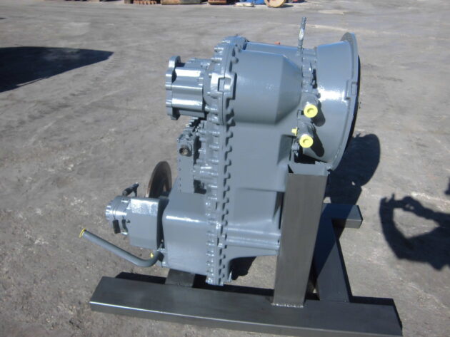 FIAT KOBELCO  W191   - SERVOTRANSMISIÓN Y CONVERTIDOR 4WG210 - Imagen 4