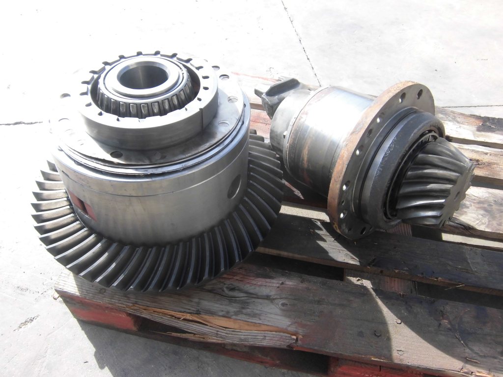 CATERPILLAR 966G - 129-4304 - SATELLITE GEAR BOX REAR DIFFERENTIAL - Image 3