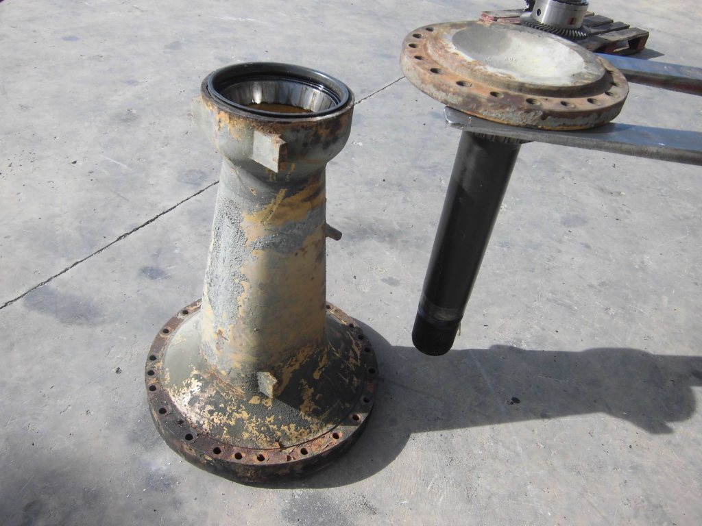 CATERPILLAR 966G - 251-4525 - REAR SPINDLE - Image 2