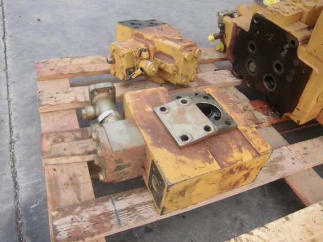 CATERPILLAR   365BLMEII  146-9286 - DISTRIBUIDOR IZQUIERDO - Imagen 7