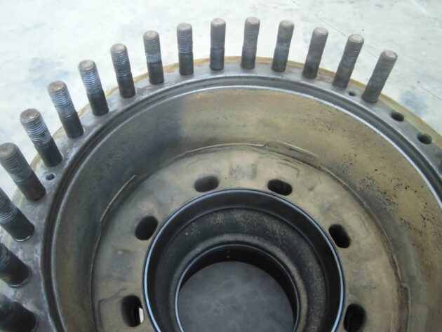 KOMATSU WA600-3 - 426-22-22760 - HUB - Image 4