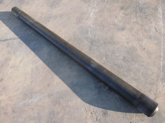 KOMATSU WA600-3 - 426-22-22411 - AXLE SHAFT FRONT - Image 4