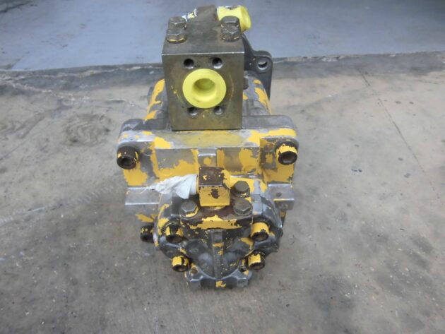 KOMATSU  PC750SE6K - 705-52-31070 - PUMP GROUP - AUXILIARY - Image 3