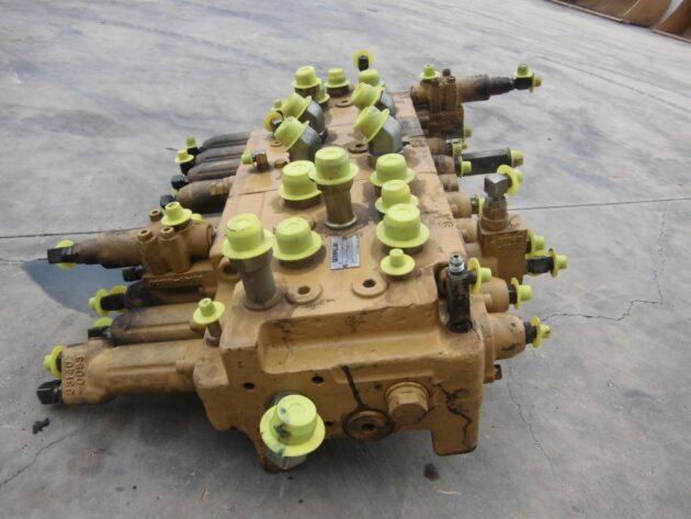 CATERPILLAR  317BL  185-0419 - DISTRIBUIDOR PRINCIPAL - Imagen 4