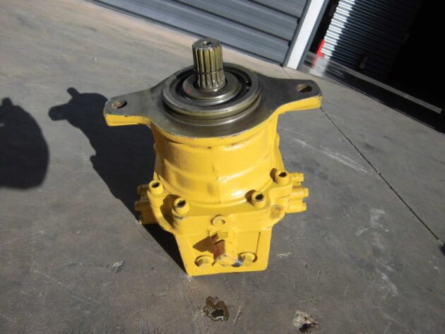 KOMATSU  PC450LC-6K  706-77-01180 - MOTOR DE GIRO - Imagen 3