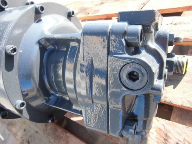 FIAT HITACHI  ZX225USR   - MOTOR DE GIRO - Imagen 3