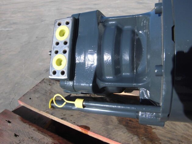 FIAT HITACHI  ZX225USR   - MOTOR DE GIRO - Imagen 6