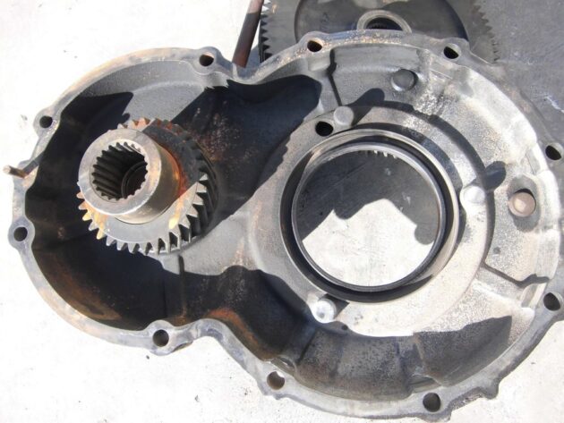 VOLVO  L35B  ZM2906359 - CAJA DE TRANSFERENCIAS CON PIÑONES - Imagen 5