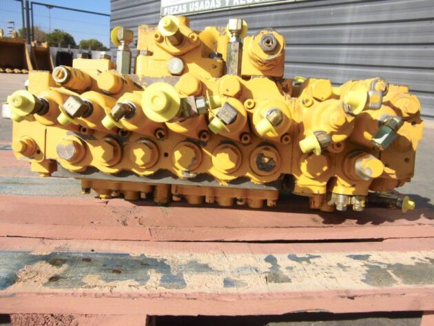 KOMATSU  PC450LC-6K  723-48-17102 - DISTRIBUIDOR PRINCIPAL - Imagen 4