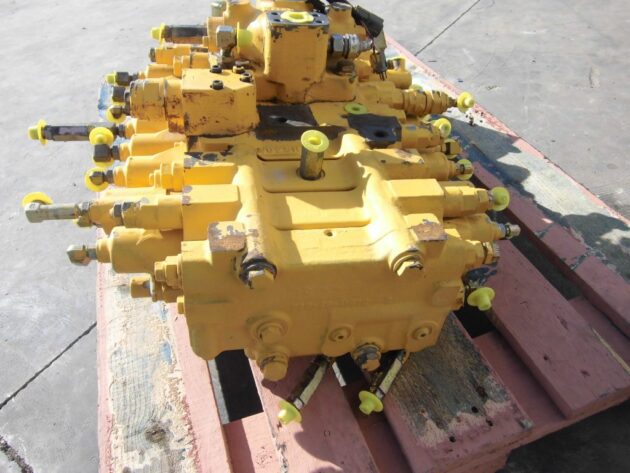 KOMATSU  PC450LC-6K  723-48-17102 - DISTRIBUIDOR PRINCIPAL - Imagen 5
