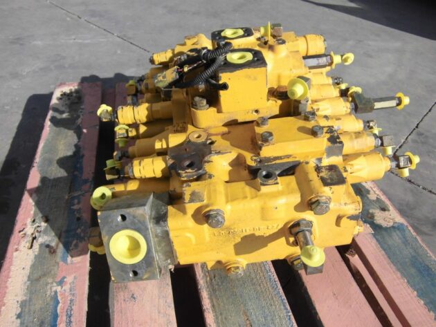 KOMATSU  PC450LC-6K  723-48-17102 - DISTRIBUIDOR PRINCIPAL - Imagen 8