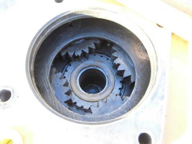 CATERPILLAR  325LN  7Y-1244 - REDUCTOR DE GIRO - Imagen 4