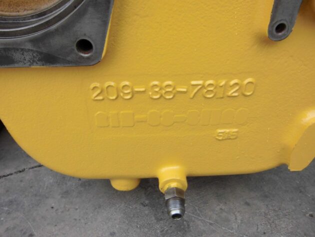 KOMATSU  PC750SE6K - 209-38-00030 - TRANSFER GEAR BOX - Image 2