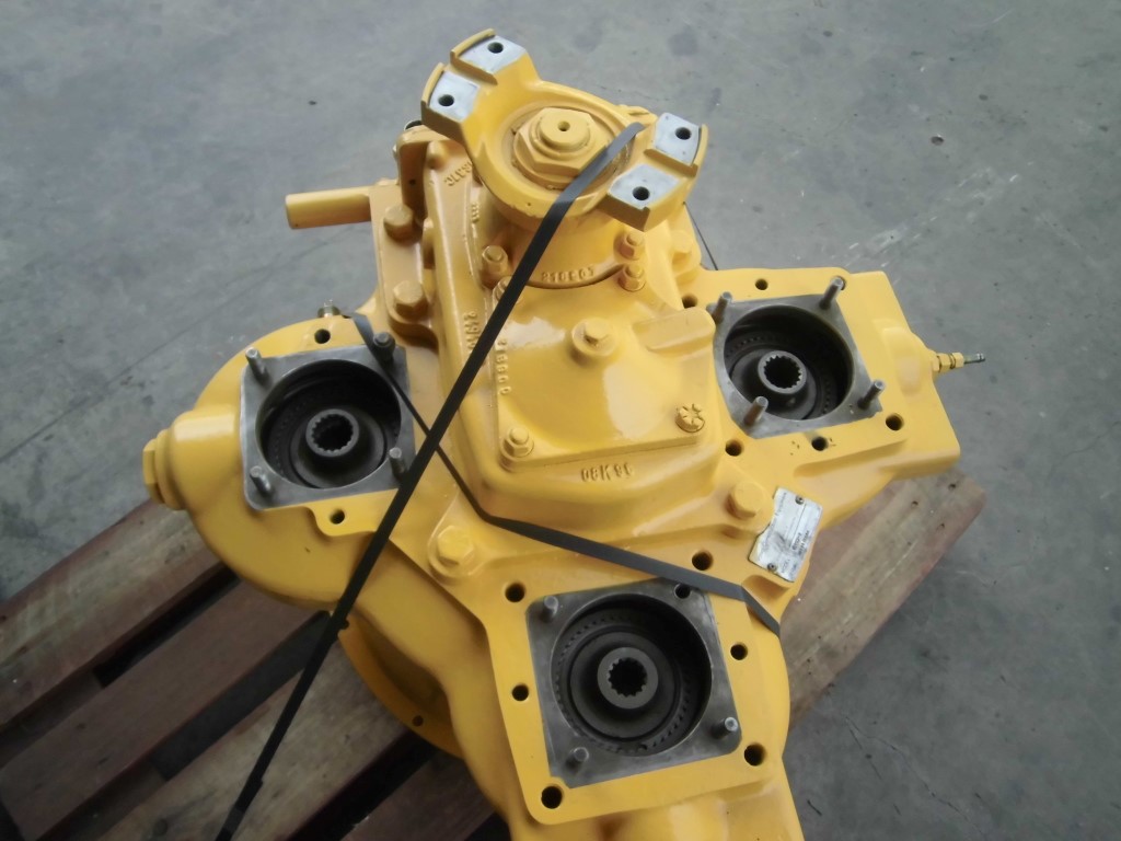VOLVO L330C 11141265 - CONVERTIDOR