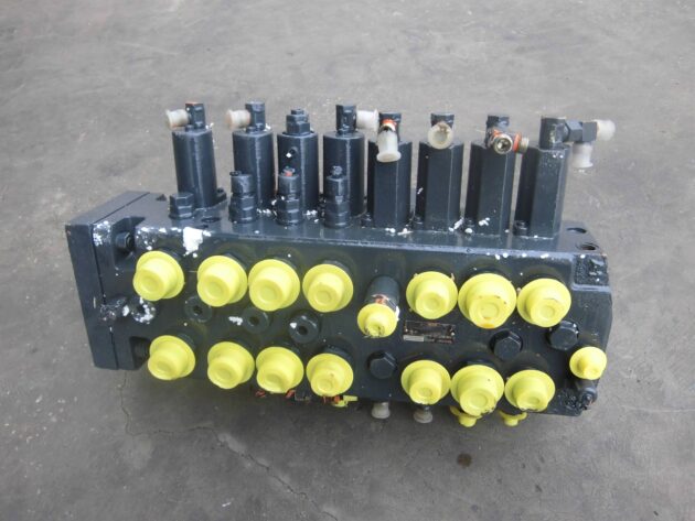 LIEBHERR  A316  5009355 - DISTRIBUIDOR PRINCIPAL