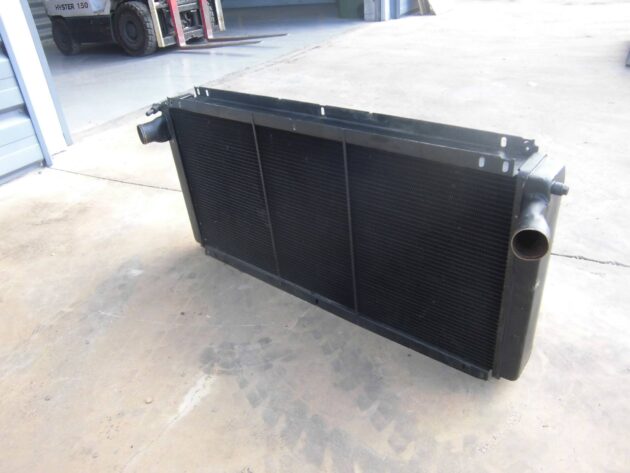 LIEBHERR  R932HDS LITRONIC  5006636 - RADIADOR DE AGUA - Imagen 2