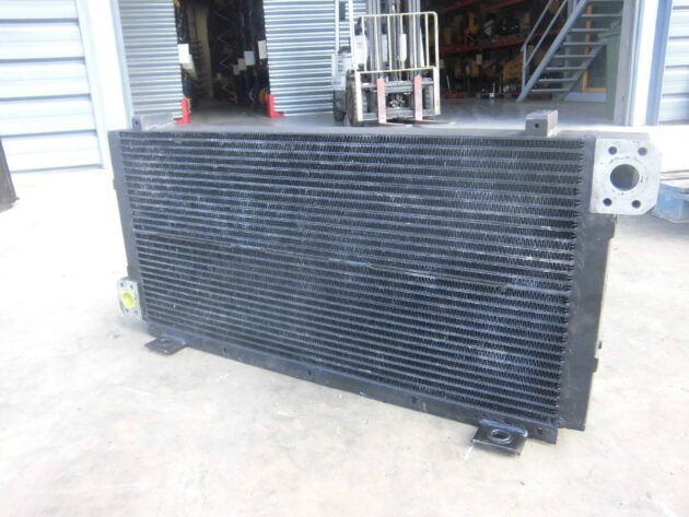 LIEBHERR  R932HDS LITRONIC  5006637 - RADIADOR DE ACEITE - Imagen 3