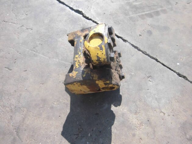 KOMATSU  WA470-3H  421-20-H4010 - TRANSMISIÓN CORTA TRASERA - Imagen 3