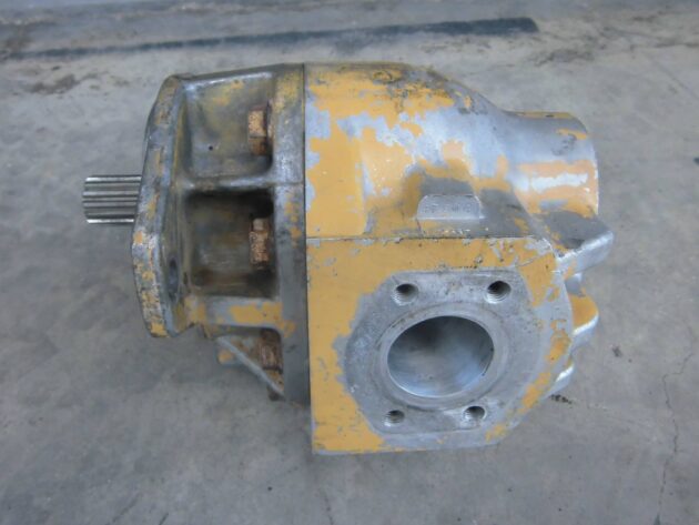 CATERPILLAR  992C  3G-2753 - BOMBA AUXILIAR DE DIRECCIÓN - Imagen 5