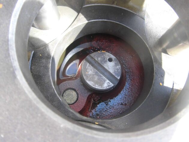VOLVO  646   - TAPA DEL REDUCTOR DELANTERO - Imagen 4