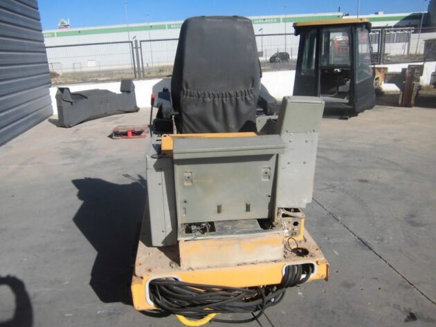 LIEBHERR  R934BHDS LITRONIC  9873879 - INTERIOR DE CABINA - Imagen 9