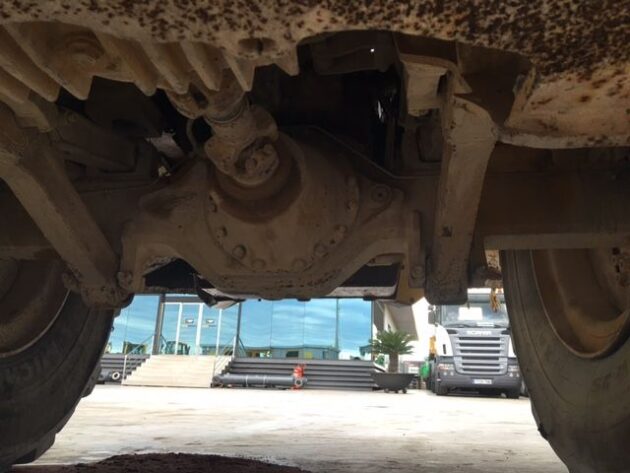 BELL B30D -  - AXLE FRONT - Image 2