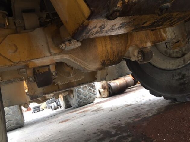 BELL B30D -  - AXLE FRONT